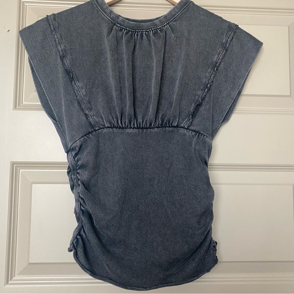 We the Free short sleeved grey top stone washed distressed, Medium